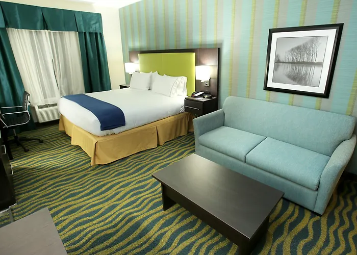 Holiday Inn Express & Suites Southport - Oak Island Area By Ihg
